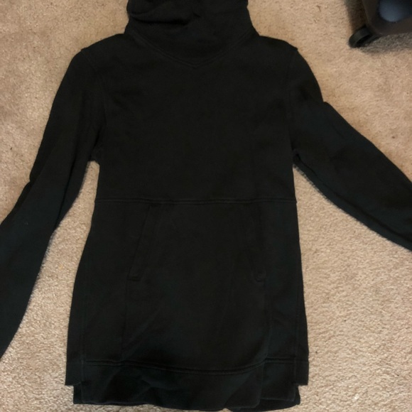 Lulu lemon sweater - Picture 2 of 3